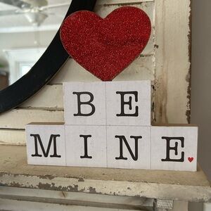 Red Heart 'Be Mine' Block Decor